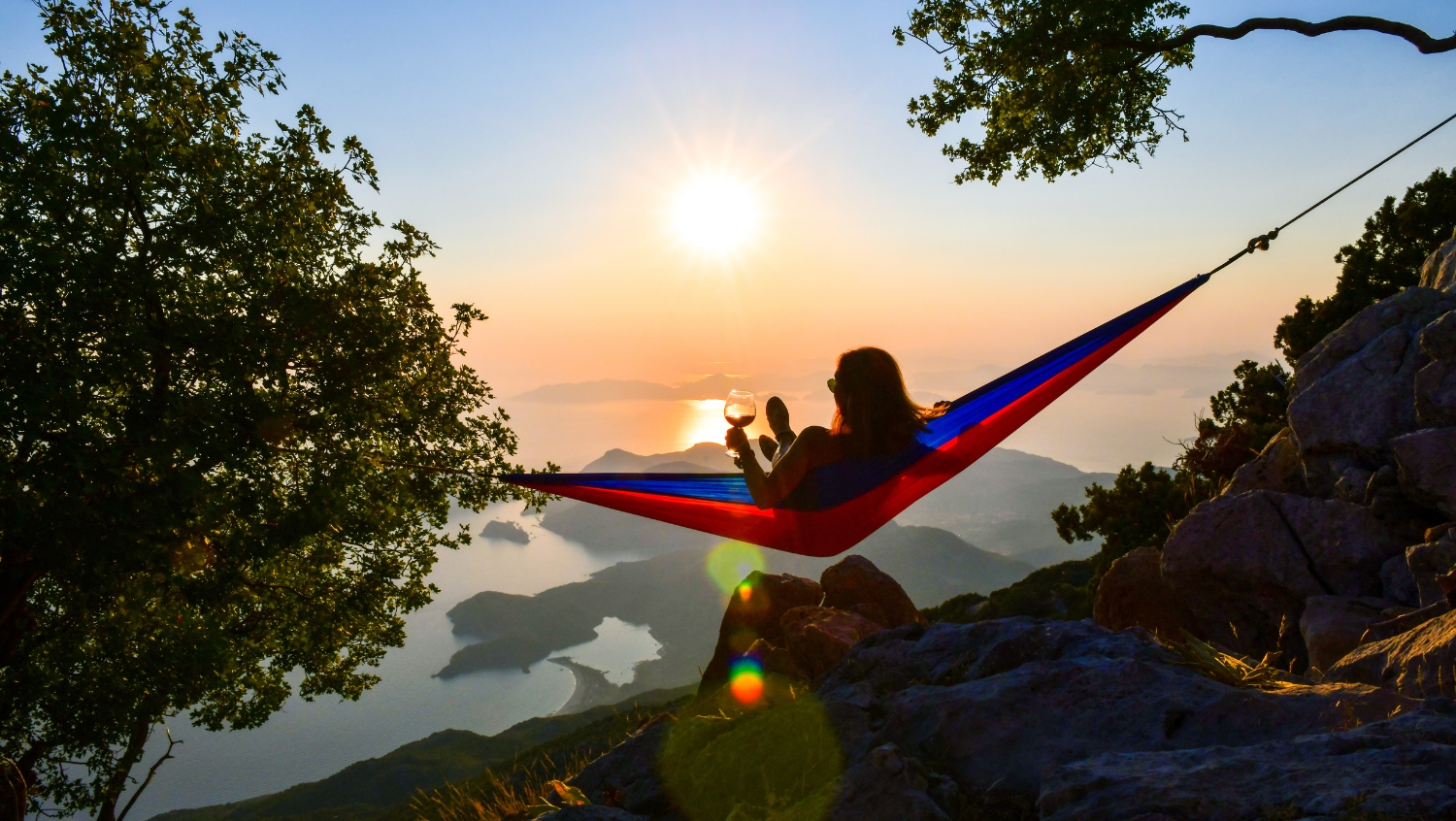 image, woman in hammock, secrets of solo travel