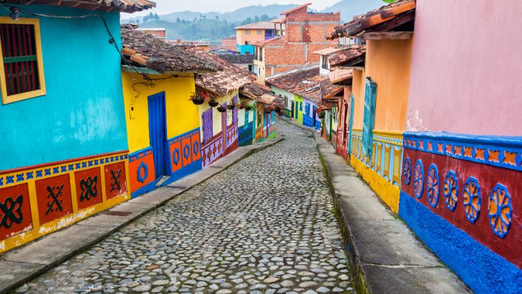 image, cobblestone street