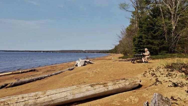 We encountered beautiful empty beaches on our road trip from Toronto to Winnipeg