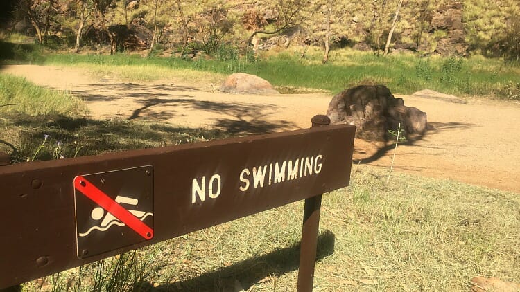 photo, image, riverbed, simpsons gap, the ghan, australia