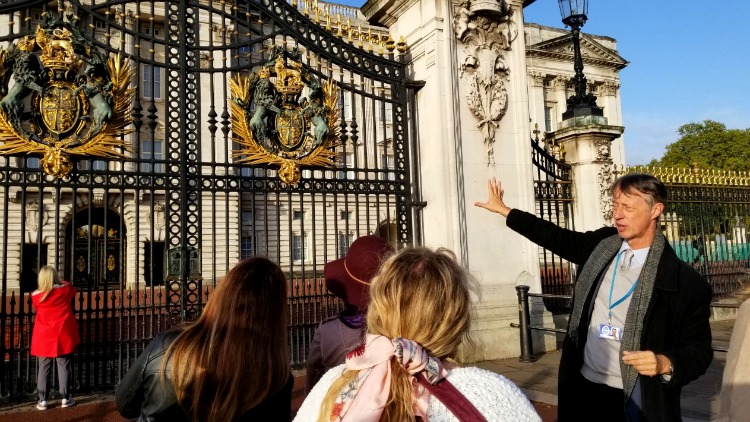 photo, image, tour guide, exploring london