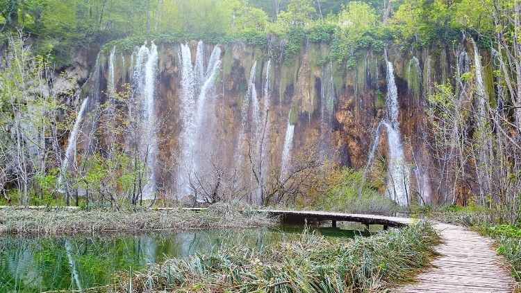 image, Solo hiking in Croatia: waterfalls and sprinklers