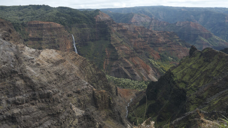 solo hiking in kauai